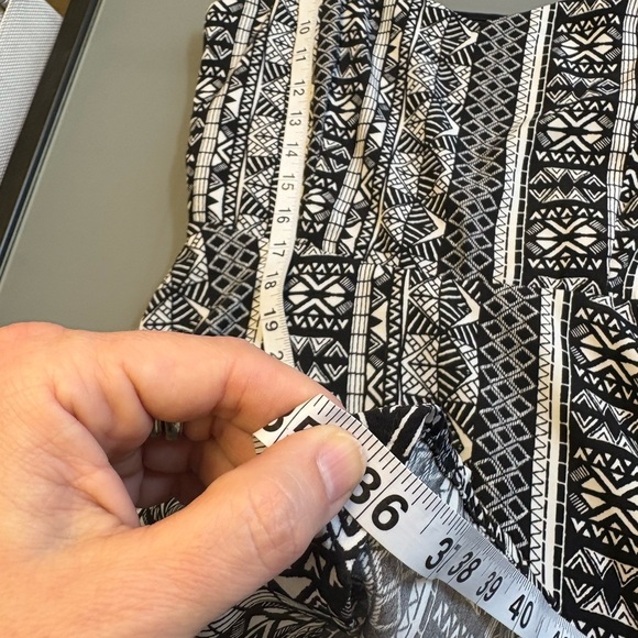 L.A. Hearts Black White Fit Flare Skater Mini Cutout back Dress size Medium - Picture 8 of 9